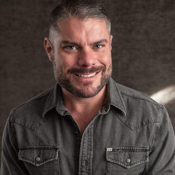 Andrew Scahill