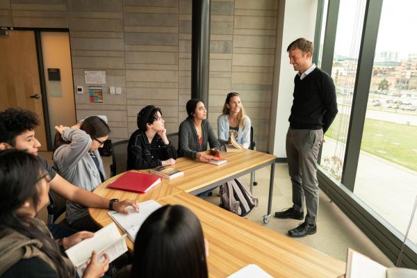 Professor Dale Stahl teaching a class.