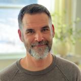 Portrait Photo of Dr. Jeremy Bono