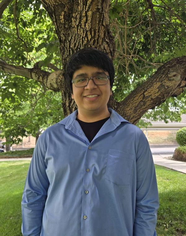 Photo of Axel Espinoza 