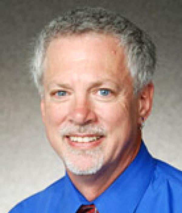 Dr. Charles Ferguson receives the Mack Easton Distinguished Alumni