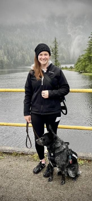 Photo of Jillyn Tittle and her service dog
