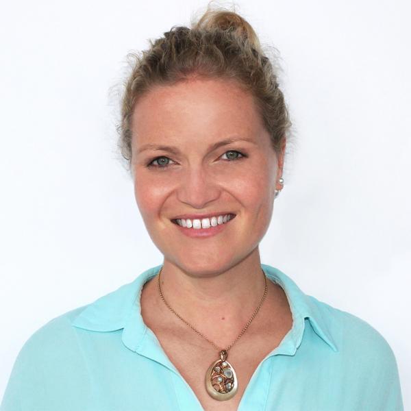 Gretchen Beesing Headshot