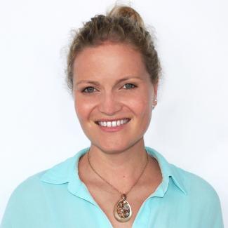 Gretchen Beesing Headshot