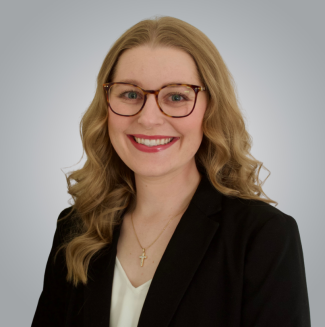 headshot of Kayley Smiley